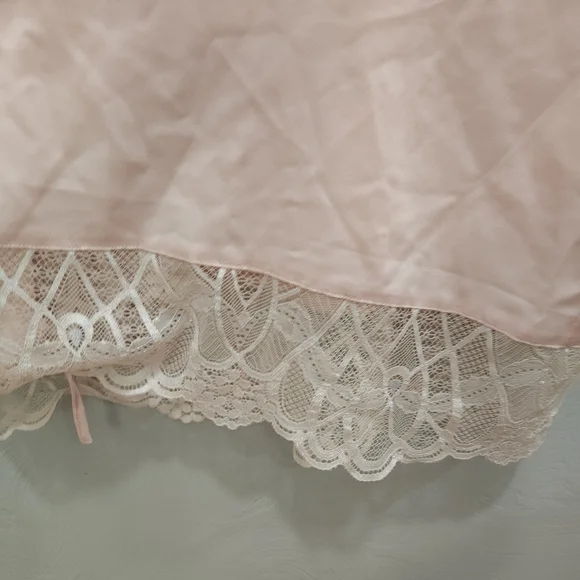 Flora Nikrooz• The Gabby wrap in pink and lace. Sz M - Picture 12 of 15